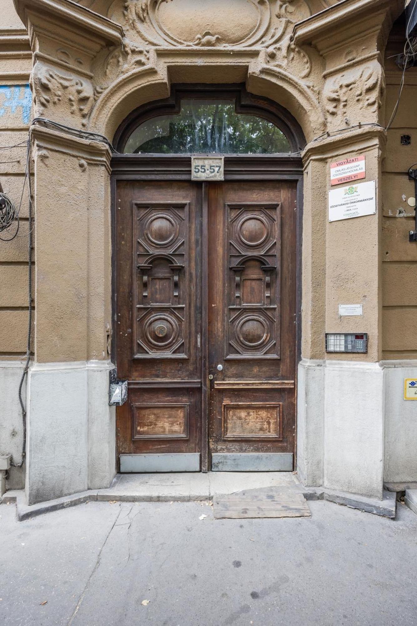 Central Budapest Oasis - Modern Charm, Timeless Comfort Εξωτερικό φωτογραφία